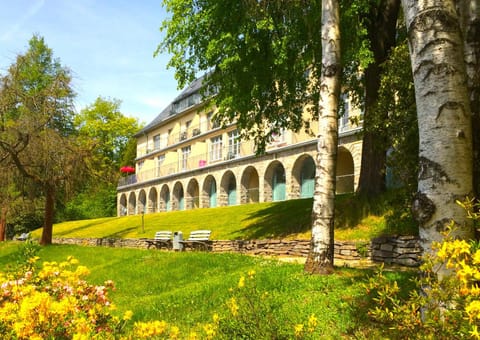 Property building, Garden, Balcony/Terrace, Garden view