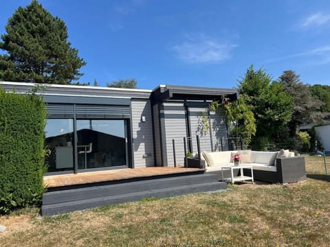 Property building, Balcony/Terrace, Garden view