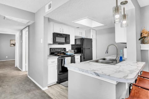 Cozy Brand New Studio 1 Bath, Gym 604 Apartment in Arlington