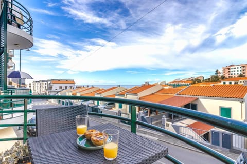 Day, View (from property/room), Balcony/Terrace, City view, Sea view
