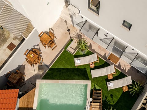 Garden, Swimming pool