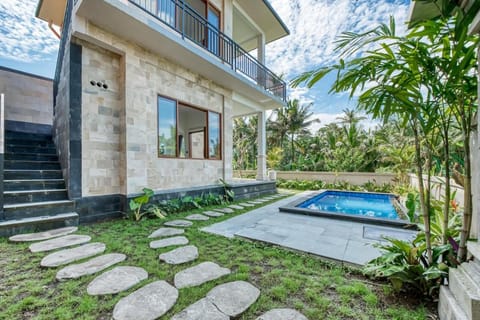 Saskira Villa Ubud 1 House in Ubud