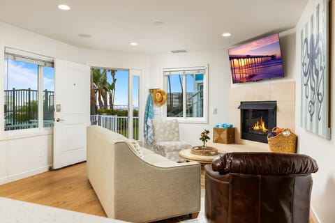 Ocean Beach Cottage with Views House in Ocean Beach