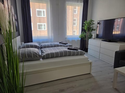 Seaside Dream White Line Apartment in Kiel