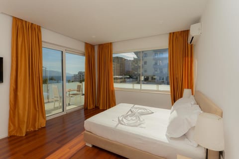 Bed, View (from property/room), Bedroom