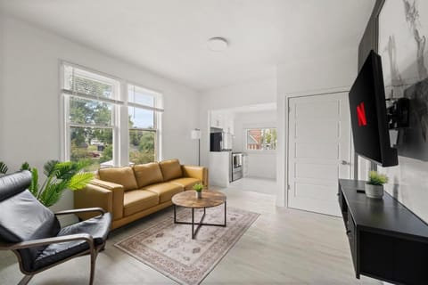 New Build Open 2 Bedroom Unit Apartment in Windsor