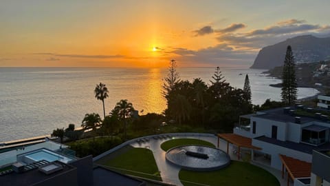 Day, Natural landscape, Mountain view, Sea view, Sunset