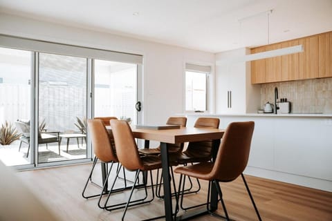 Sunnybank Sea & Stay House in St Helens