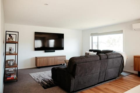 Sunnybank Sea & Stay House in St Helens