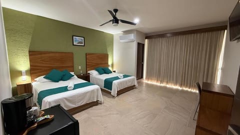 Aeropuerto Express Huatulco Hotel in State of Oaxaca