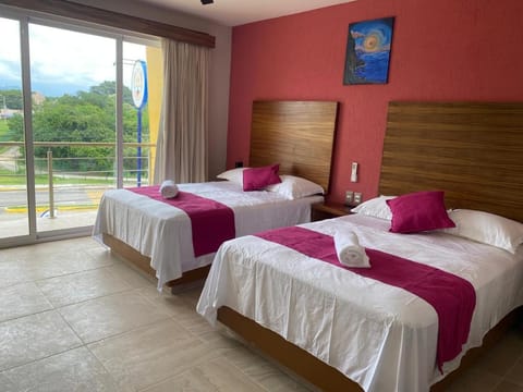 Aeropuerto Express Huatulco Hotel in State of Oaxaca