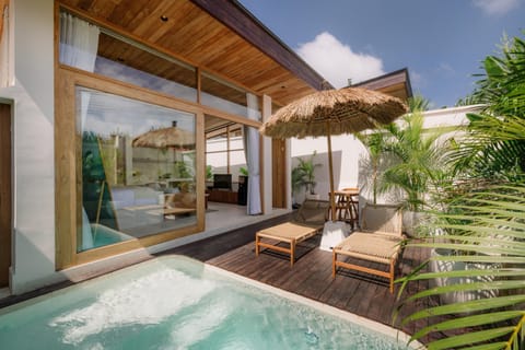 Natural landscape, Garden, View (from property/room), Pool view, Swimming pool