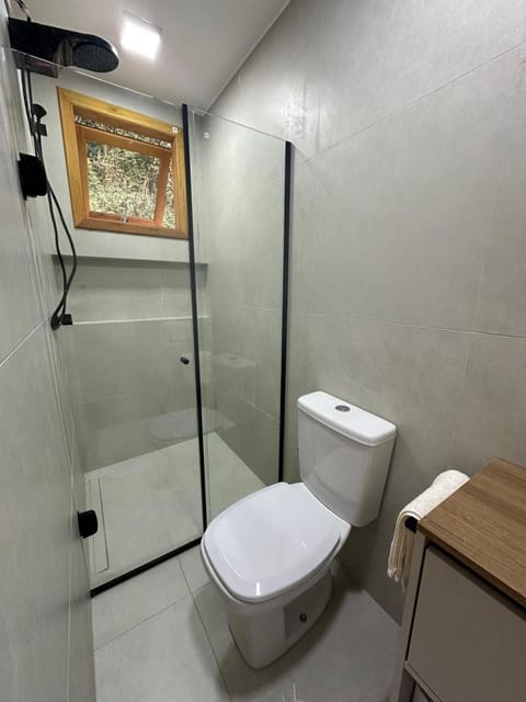 Suíte 5 Vila dos Pescadores Cond Portogalo Bed and Breakfast in Angra dos Reis