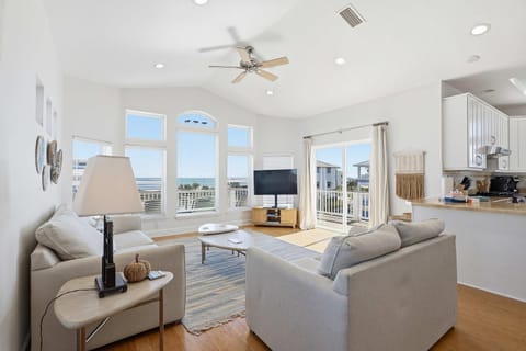 Beachfront 5BR Home with Ocean Views House in Palm Coast