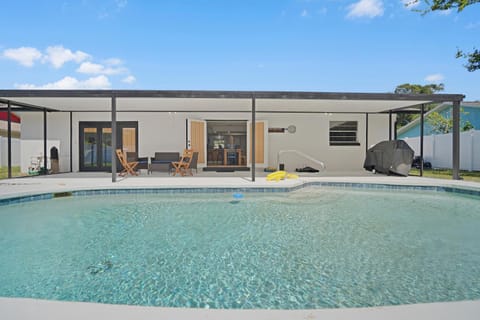 Patio, Pool view, Swimming pool, Swimming pool
