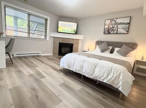 Bella Sweet Suite -Cozy 2B suite Morgan Creek House in Surrey