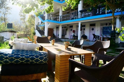 Restaurant/places to eat, Garden, Seating area, Garden view