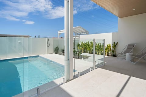 Patio, Balcony/Terrace, Pool view, Swimming pool, sunbed