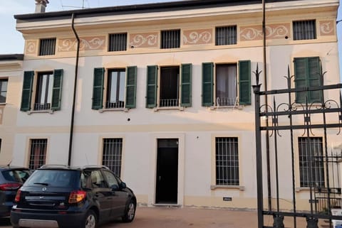 Property building, Parking