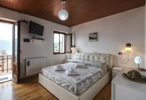 The Little River - Big Apartment with 3 bedrooms Apartment in Province of Lecco