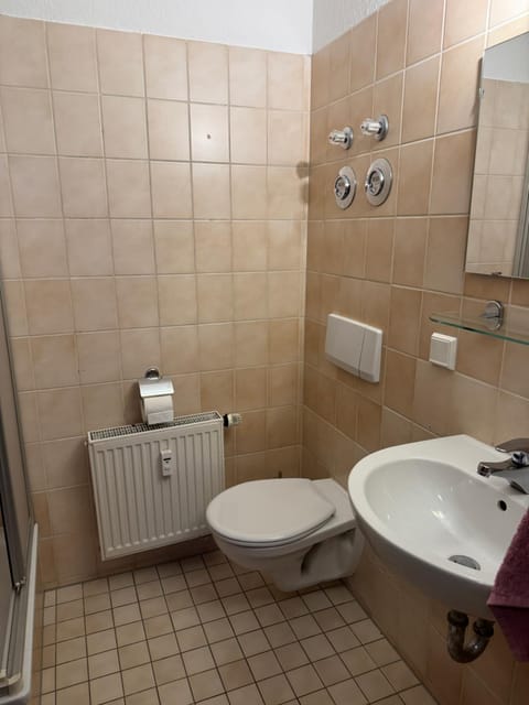Toilet, Bathroom