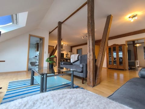 Living room, Photo of the whole room, Seating area