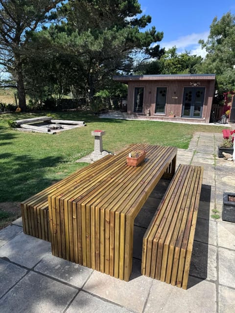 Property building, Garden, Garden view, fireplace