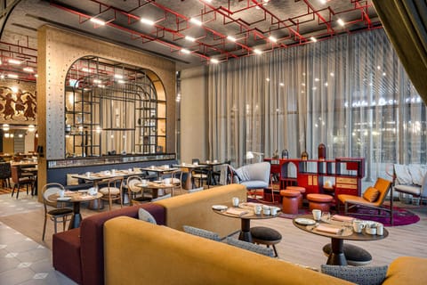 Restaurant/places to eat, Food and drinks, Food