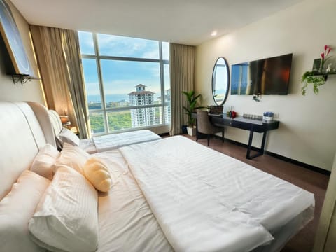 Photo of the whole room, Bedroom, Sea view
