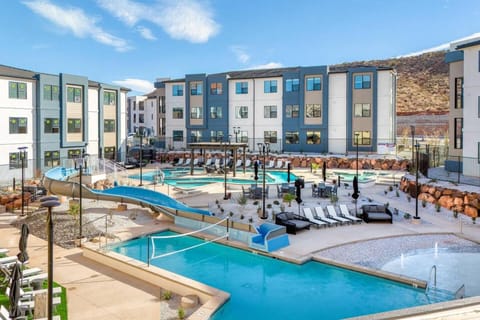 Property building, Day, Evening entertainment, Pool view, Swimming pool