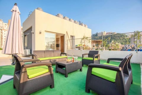 Patio, Balcony/Terrace, Seating area, sunbed