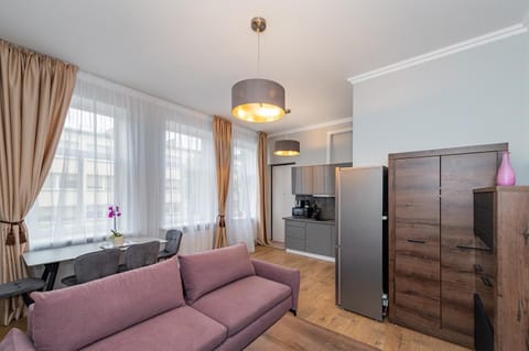 TV and multimedia, Kitchen or kitchenette, Living room, Seating area, Dining area, pet friendly