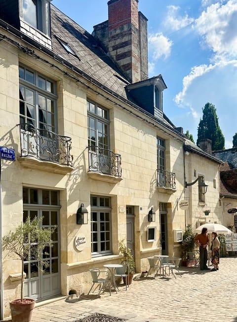 Property building, Street view