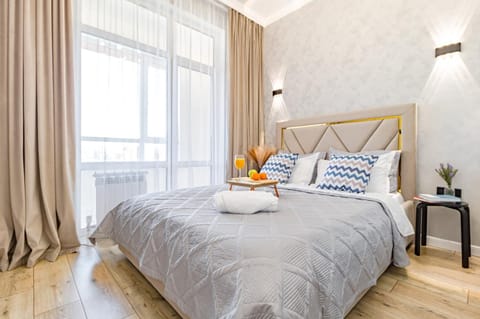 Bedroom, towels