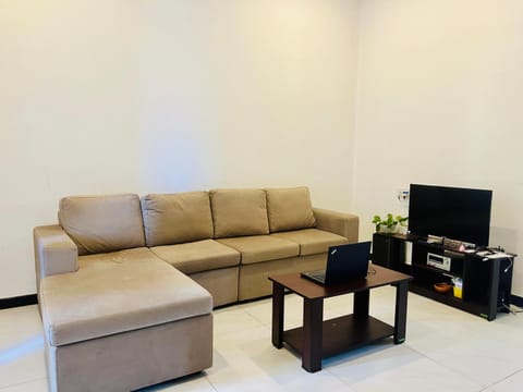 Communal lounge/ TV room, TV and multimedia, Living room, Seating area