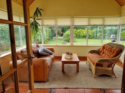 A spacious 4-Bed home beside the beach House in Ireland