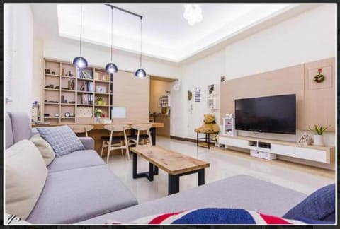 Communal lounge/ TV room, TV and multimedia, Living room, Seating area