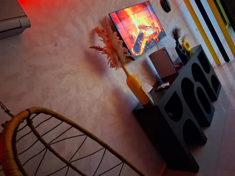 TV and multimedia, Evening entertainment