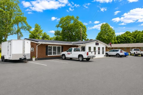 Property building, Parking