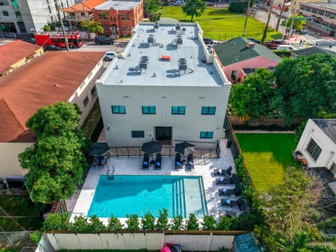 Property building, Bird's eye view