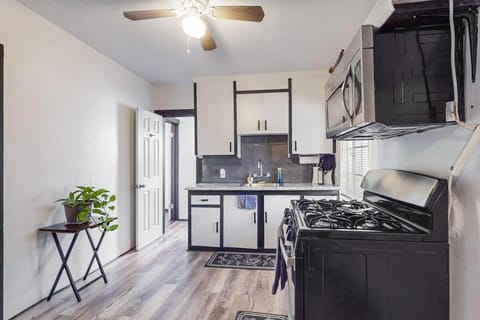 Cozy 1br Casita in Southwest w Wifi! House in Albuquerque