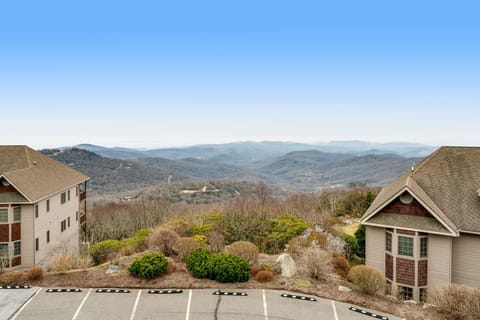 Reserve 37D Apartment in Sugar Mountain