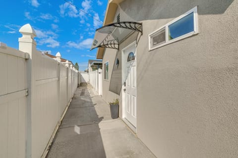 Work and Play! Apt Less Than 1 Mi to Chino Valley Hospital Apartment in Chino