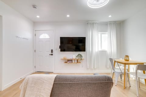 Work and Play! Apt Less Than 1 Mi to Chino Valley Hospital Apartment in Chino