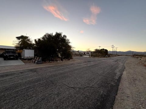 Neighbourhood, Sunset