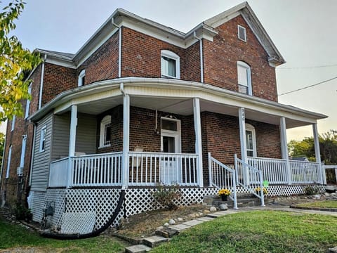 Brickhaven 1880's Manor Villa in Bristol