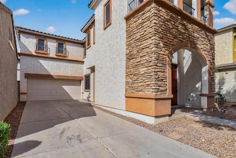 Entire Home Avondale 4Bedroom 3Bathroom House in Avondale