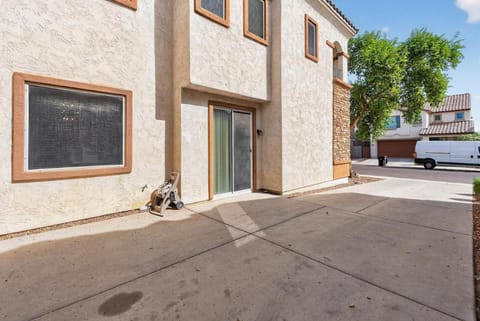 Entire Home Avondale 4Bedroom 3Bathroom House in Avondale