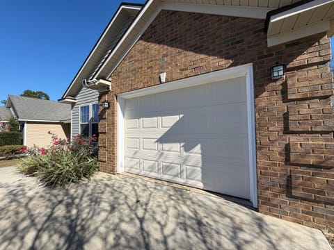Valdosta 3-Bedroom Home with 5 beds near valdosta State & Hospital House in Valdosta