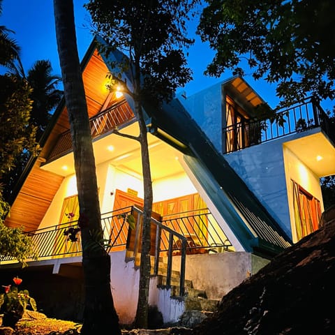 Property building, Night, Garden view, Breakfast